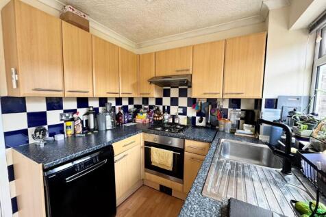 kitchen 2.jpg