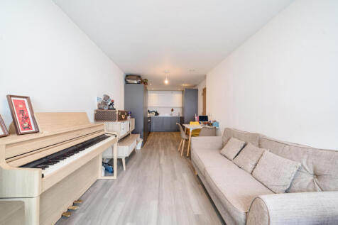 1311143-6-684c393...