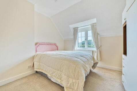 1329990-3-68834eb...