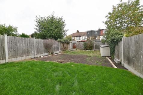 11-rear-garden.jpg