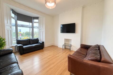 Room 9, 104 Bryn Road, Brynmill, Swansea photo 4