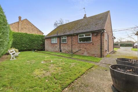 90 Main Rd, HP14 4QA-12.jpg