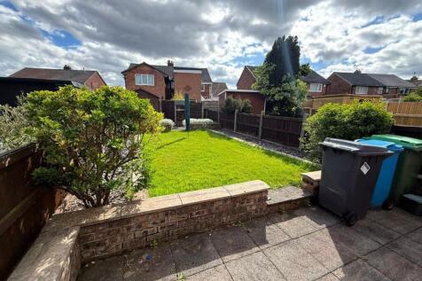 Rear Garden.2.jpeg