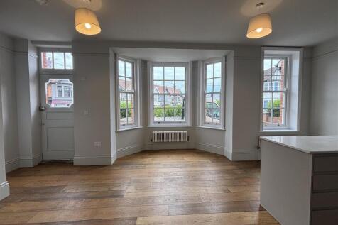 Claremont Road, Westcliff-On-Sea photo 3