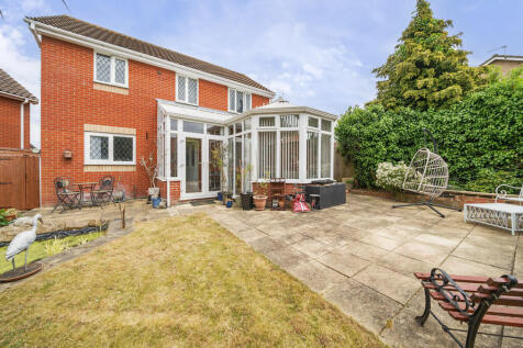 Bury St Edmunds, IP32 - property photo