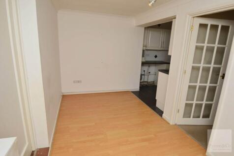 Ash Close, Wymondham photo 4
