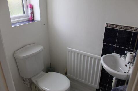 3 Bed House with Garage on Ladygrove  photo 4