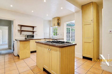 A grand victorian home available now on Queen Street photo 4