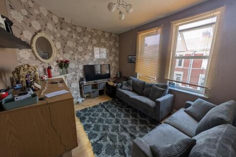 b Priory Road, Shirehampton, Bristol photo 3