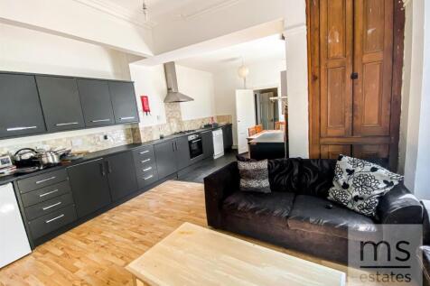 BILLS INCLUDED £170pppw Derby Road, Lenton, Nottingham photo 2