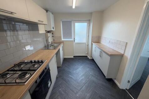 Snowden Close, Bramley, Leeds photo 4