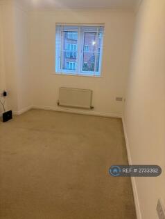 Large Double Bedroom