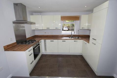 Crooked Bridge Court, Stafford. photo 3