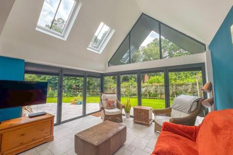 Oswald Hall Cottage - Image-25.jpg