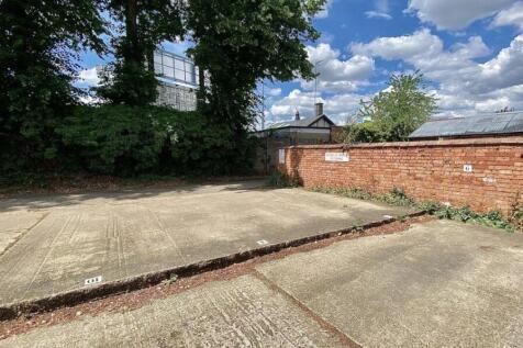FLAT 1 439 WELLINGBOROUGH RD 2.jpg