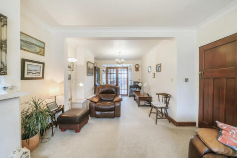 1311072-5-684adae...