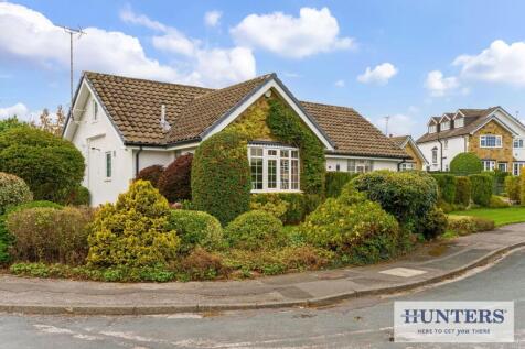 98290_2-Renton-Lea-Guiseley  (2) - Copy_low.jpg