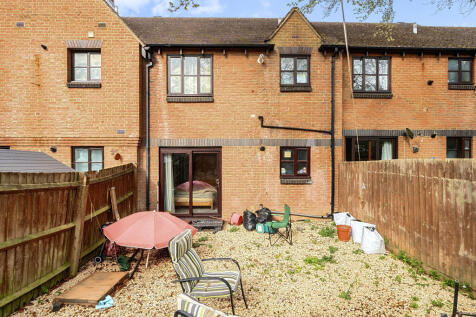 1439320-12-69d769...