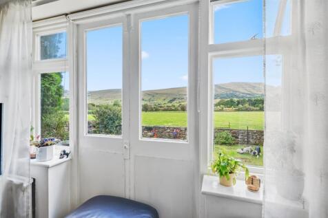 Saxton Mee Barnfield 057.jpg