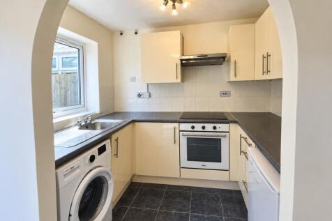 Fieldfare Croft, Boston photo 3