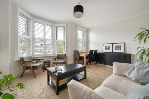 Beacontree Road, E11