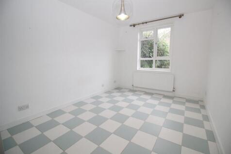 Bedroom.JPG