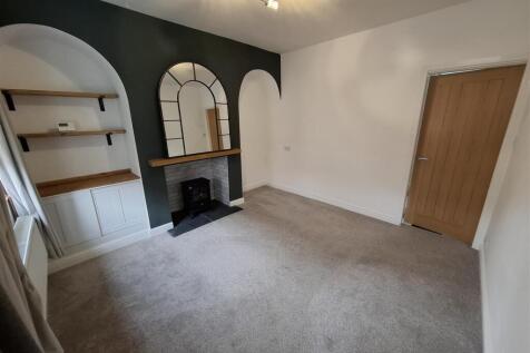 14 Weston Street, Leek photo 3
