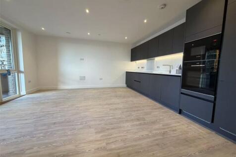 ALBA HEIGHTS Dagenham Green, London, RM9 photo 3