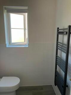 Ensuite 3.jpg
