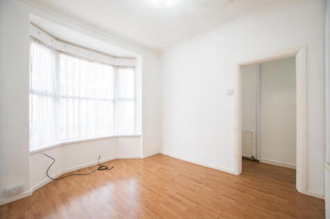 13 Chester Grove, Kingston Upon Hull, City Of Kingston Upon Hull photo 3