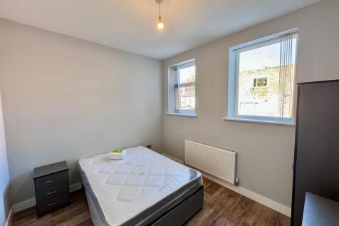 North Sherwood Street  F3 / 2 Bed  / 2 Bath Apartment / NG1 photo 5