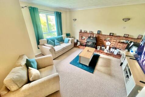 Gamewell Close, Lakenham, NORWICH photo 3