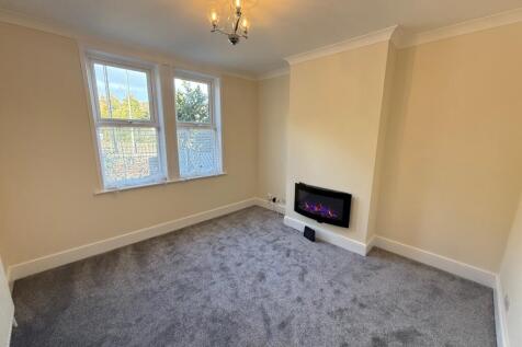 Friarwood Lane, Pontefract, West Yorkshire, WF8 photo 2