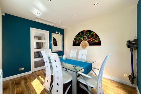 Dining Room Aspect 3