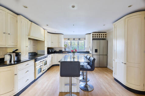 74 Mill Road, Ash...