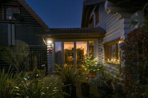 The Log House, 3 ...