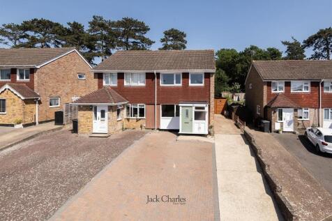 26 Cherwell Close, TN10 3TH 001.jpg