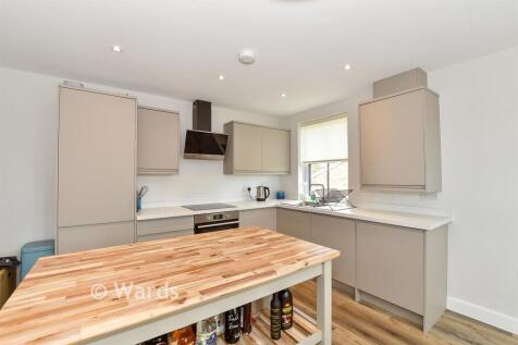Lounge/ Kitchen