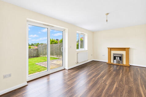 St. Oswalds Crescent, Ashbourne photo 3