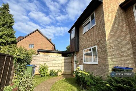 3-bed terraced on Kennedy Gardens, Sevenoaks, TN13, £2,100/mo