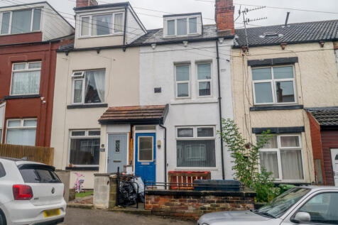 4 (or 5) bed through terrace
