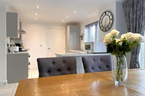 Dining kitchen 514