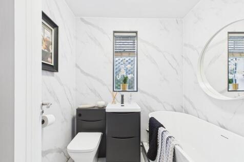 CAM05526G0-PR0067...