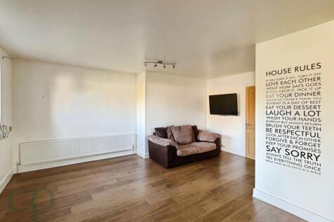 Clifton Road, Henlow, SG16 photo 5