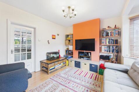 CAM05080G0-PR0478-STILL008.jpg