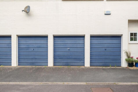 1470531-1-6a2290f...