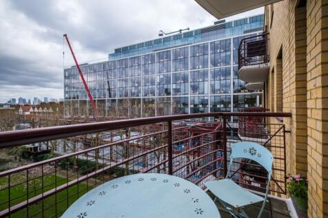 24-26-SPITAL-SQUA...