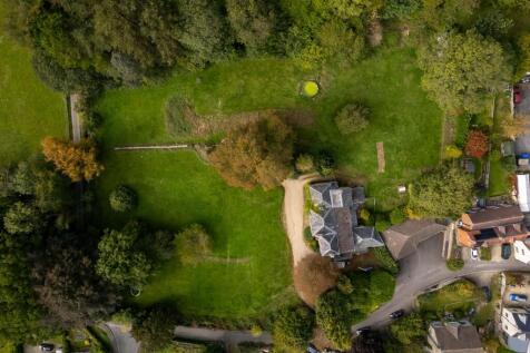 48 - Oakley House - GL5 5PQ - Web.jpg