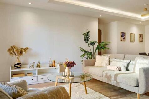 2-bed flat on Apartment 4 Springmount Mill, Springmount Building, £1,250/mo