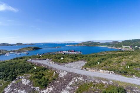 Plots and sea views
